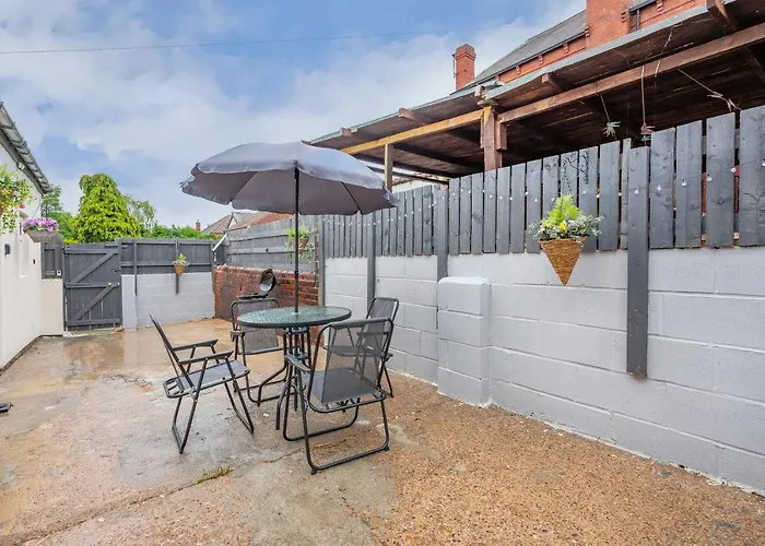 Hébergement de vacances *2a* Ground Floor House Setup For Your Amazing & Relaxed + Free Parking + Free Fast Wifi Leeds (West Yorkshire)